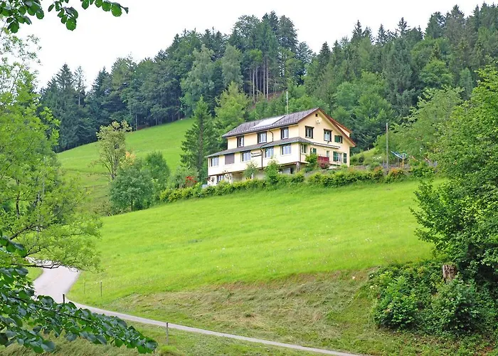 Sonnmatt Bergpension & Gesundheitszentrum *